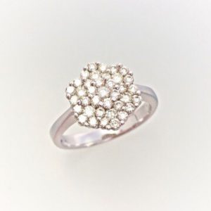 ダイヤモンドでダイヤモンドを石留