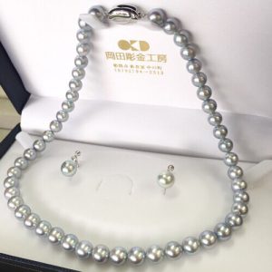 アコヤ真珠ネックレスとイヤリングのセット