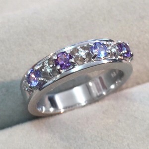 タンザナイトのリング