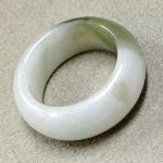 サイズを大きくできた翡翠リング