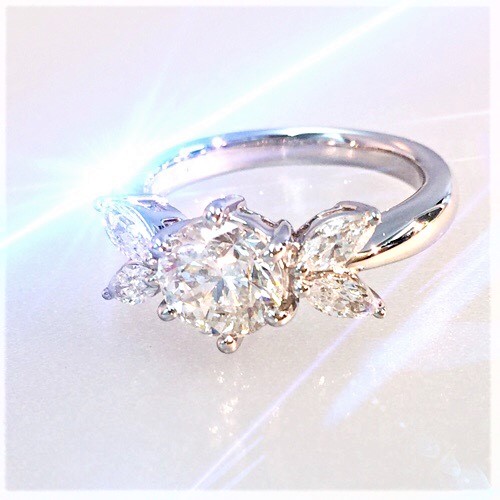 ダイヤモンドエンゲージリング プラチナ