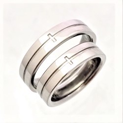 フルオーダーのチタンマリッジリング